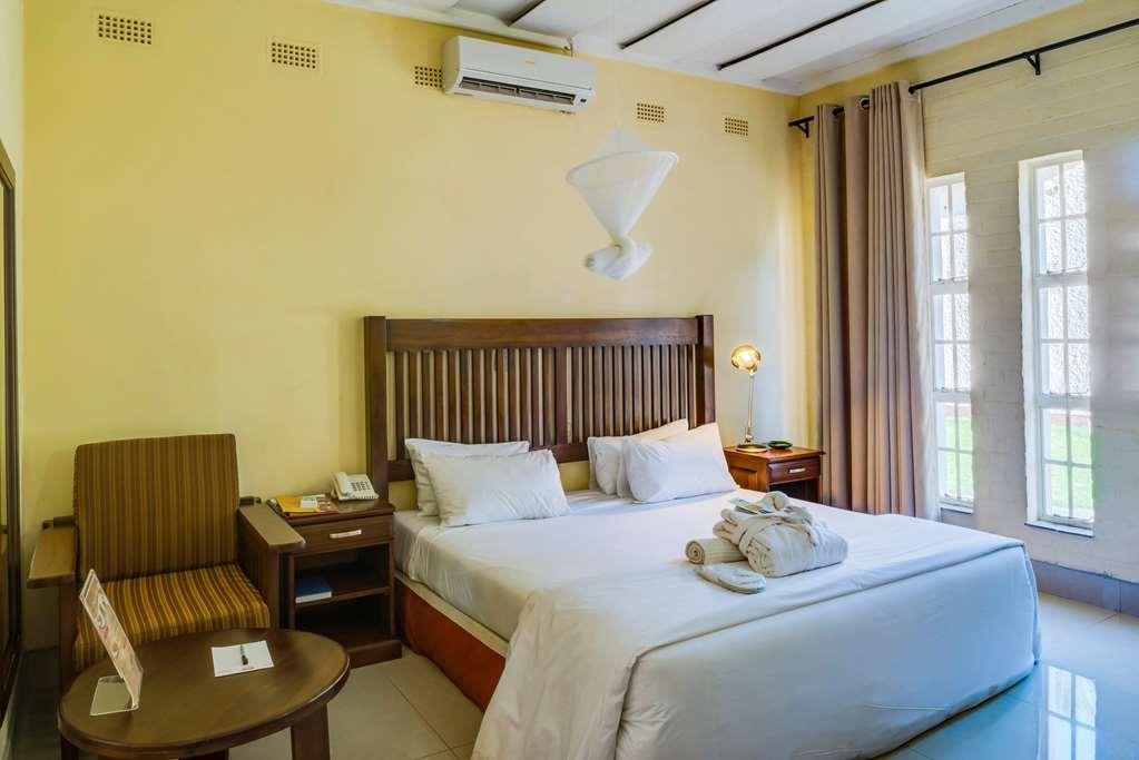Kadoma Hotel&Conference Centre Habitación foto